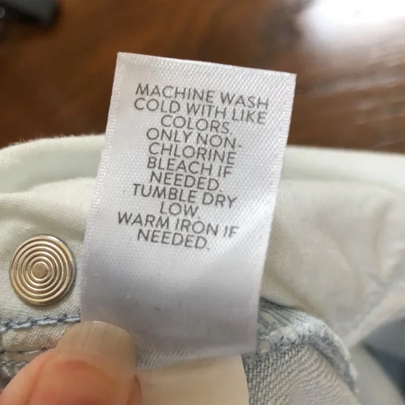 New J. Jill denim women’s high rise cropped jeans.  Size 16. - Picture 13 of 14